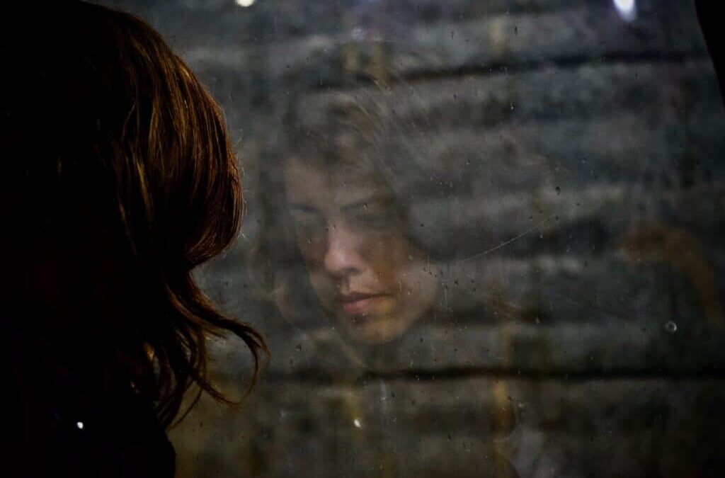 In this blog, we will explore why addressing & treating underlying mental health issues is essential in treating addiction at its root cause.