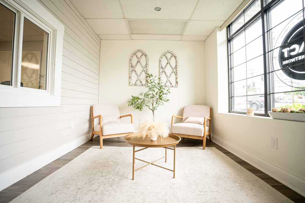 Outpatient Drug Rehab Keeps Recovery On Track Without Leaving Life Behind